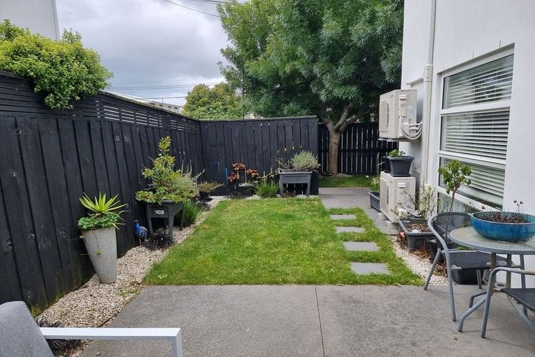 Photo of property in 535 Barbadoes Street, Edgeware, Christchurch, 8013