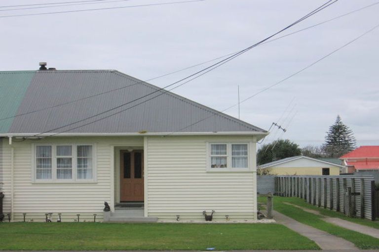 Photo of property in 11 Whyte Street, Foxton, 4814