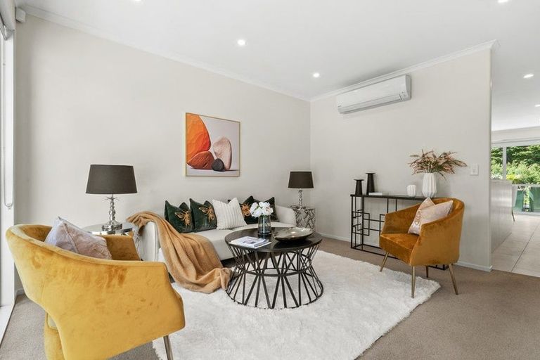 Photo of property in 19 Matairangi Avenue, Totara Heights, Auckland, 2105