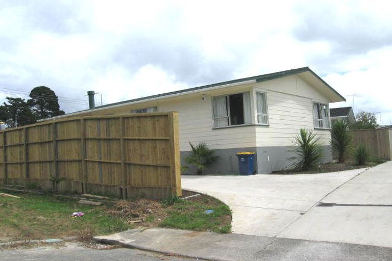 Photo of property in 166 Sunnynook Road, Sunnynook, Auckland, 0620