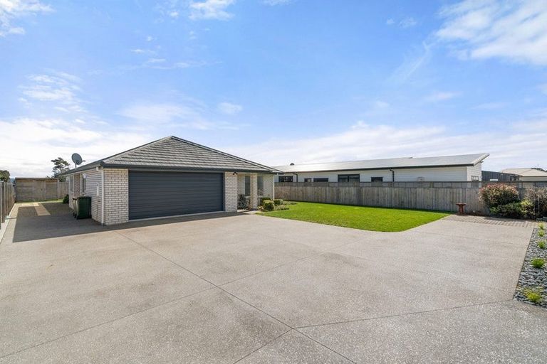 Photo of property in 12 Kotare Drive, Coastlands, Whakatane, 3120