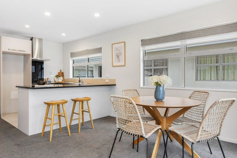 Photo of property in 2/33 Elizabeth Street, Riccarton, Christchurch, 8041