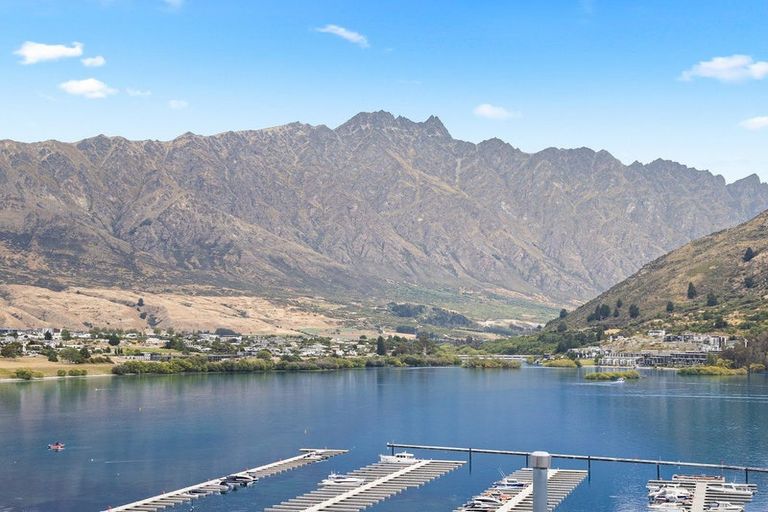 Photo of property in 25a Marina Drive, Frankton, Queenstown, 9300