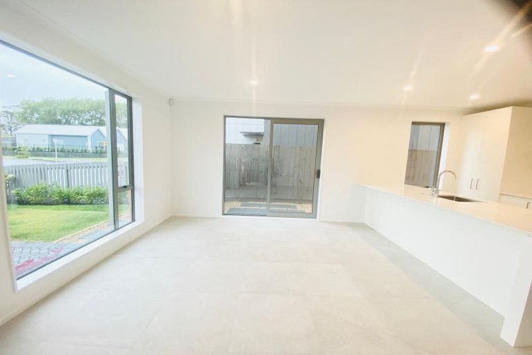 Photo of property in 41 Oyster Drive, Whenuapai, Auckland, 0618