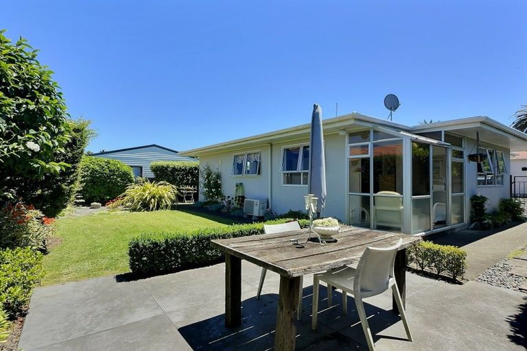 Photo of property in 1/156 Kennedy Road, Marewa, Napier, 4110