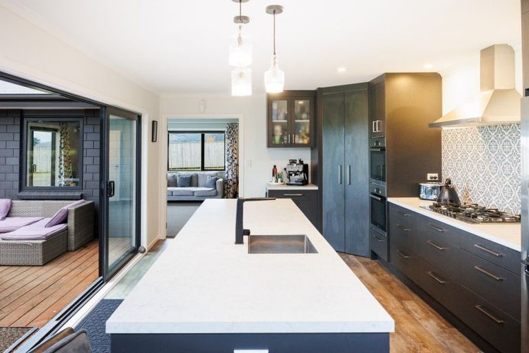 Photo of property in 52 Centre Road, Aokautere, Palmerston North, 4471