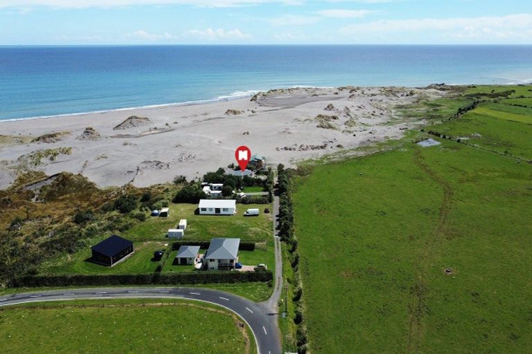 Photo of property in 204f Tai Road, Opunake, 4681