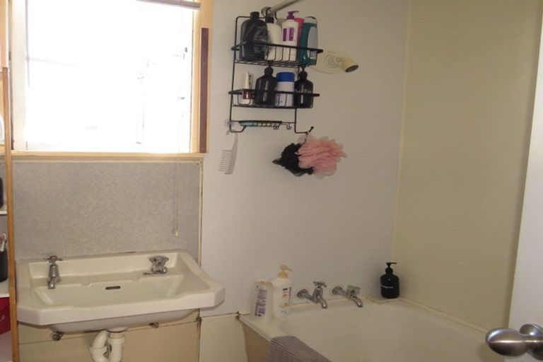 Photo of property in 102 Apatu Street, Wairoa, 4108