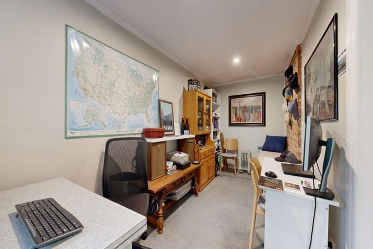 Photo of property in 31 Maarama Crescent, Aro Valley, Wellington, 6021