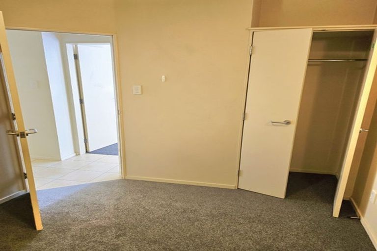 Photo of property in Haight Ashbury House, 1/11a Johnston Street, Wellington Central, Wellington, 6011