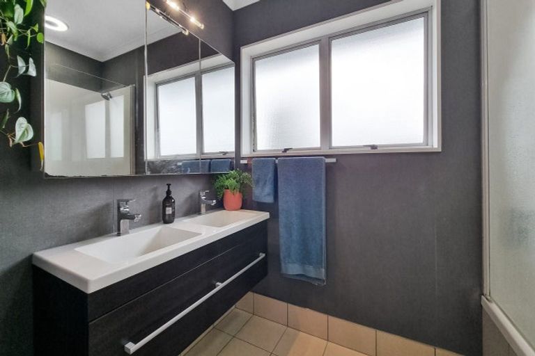 Photo of property in 410 Pukehangi Road, Pomare, Rotorua, 3015