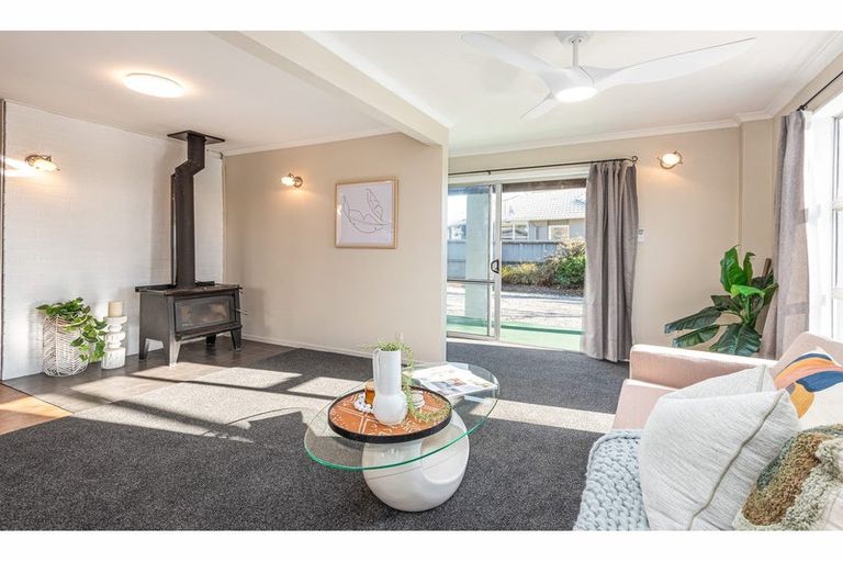 Photo of property in 26 Gibbs Drive, Woodend, 7610