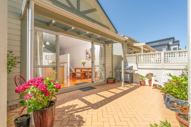 Photo of property in 153f Grant Road, Thorndon, Wellington, 6011