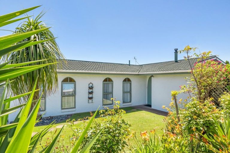 Photo of property in 1 Lantana Avenue, Bell Block, New Plymouth, 4312