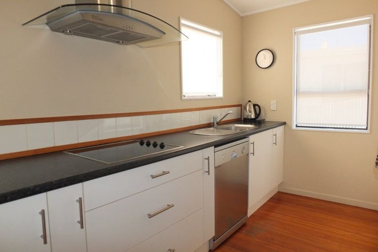 Photo of property in 30 Pratt Avenue, Foxton Beach, Foxton, 4815