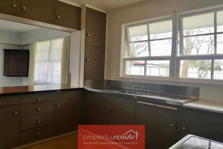 Photo of property in 13 Bell Street, Welbourn, New Plymouth, 4310