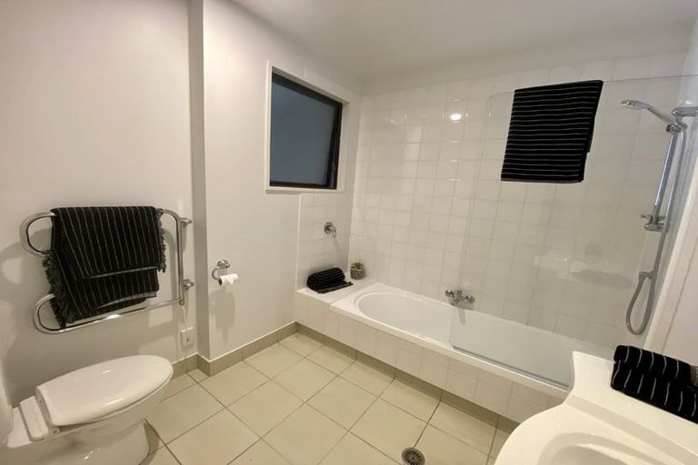 Photo of property in Waterfront Apartments, 309 Wakefield Quay, Stepneyville, Nelson, 7010