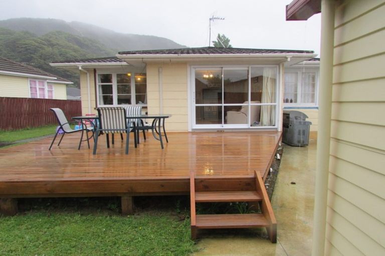 Photo of property in 33 Prouse Crescent, Naenae, Lower Hutt, 5011