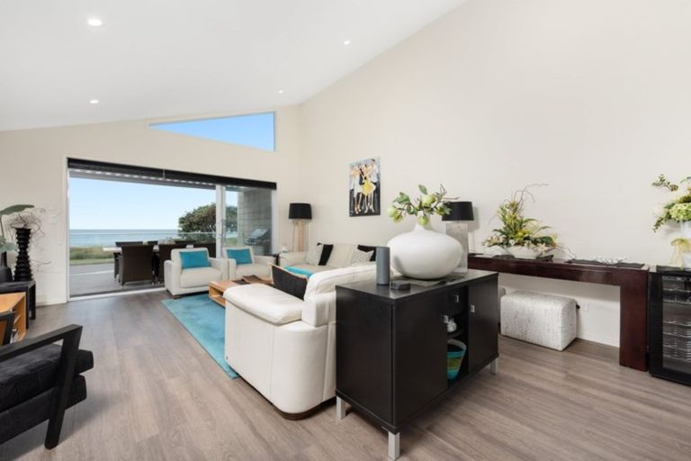 Photo of property in 173 Marine Parade, Mount Maunganui, 3116