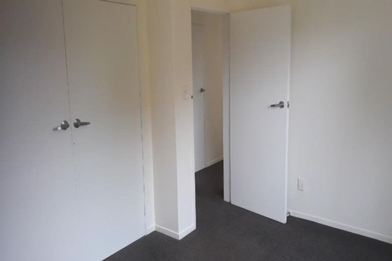 Photo of property in 28 Kaikoura Street, Maupuia, Wellington, 6022