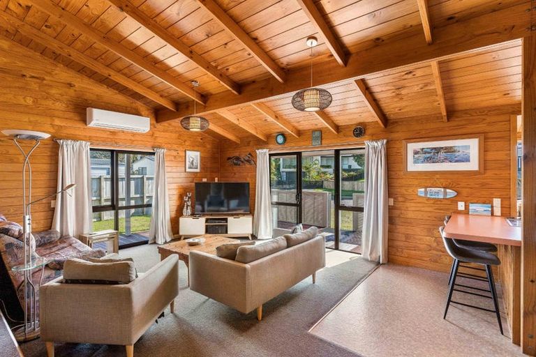 Photo of property in 15 Conqueror Rise, Pauanui, Hikuai, 3579