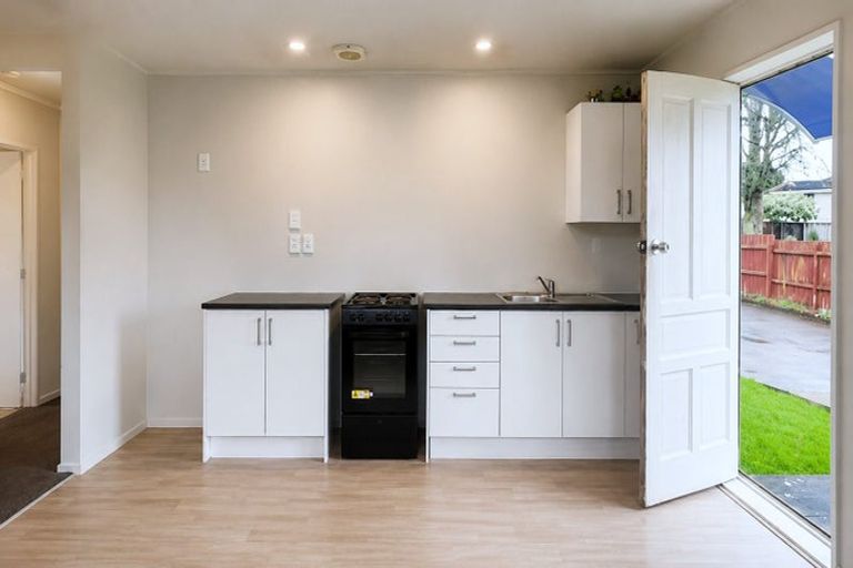 Photo of property in 613 Massey Road, Mangere, Auckland, 2022