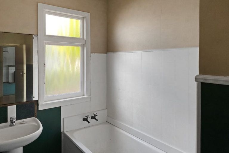 Photo of property in 33 Seddon Street, Glenholme, Rotorua, 3010