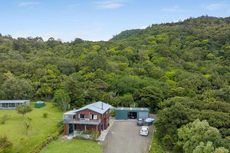 Photo of property in 20 Puriri Place, Tuateawa, Coromandel, 3583