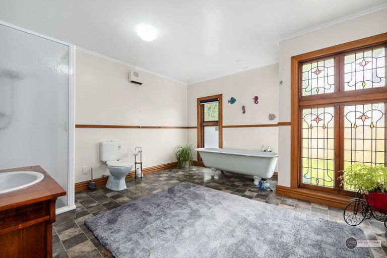 Photo of property in 42 Manuka Street, Stokes Valley, Lower Hutt, 5019