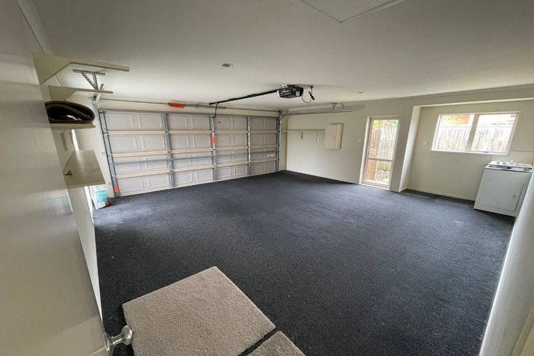 Photo of property in 12 Trevors Place, Pukekohe, 2120