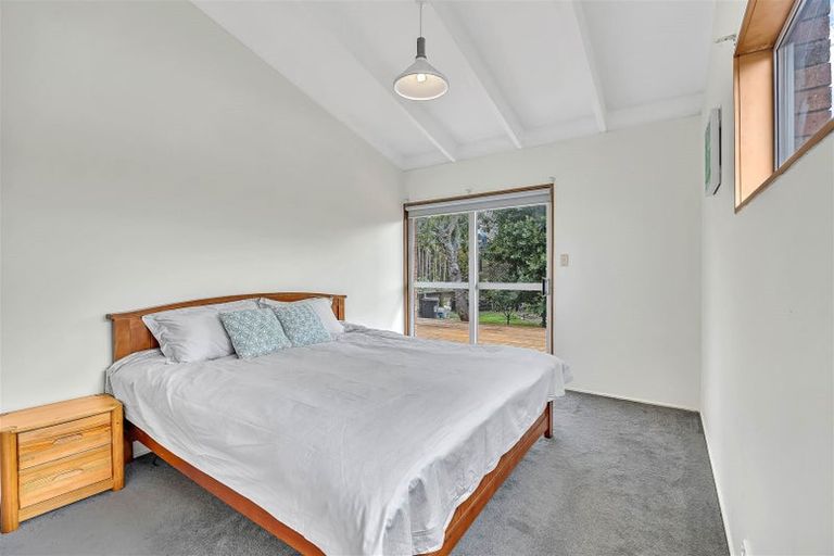Photo of property in 20 Stapleford Crescent, Browns Bay, Auckland, 0630