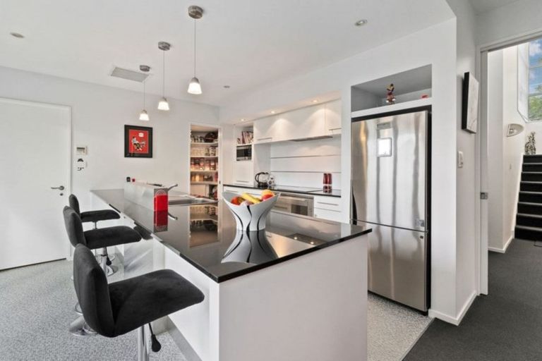 Photo of property in 4a Nutfield Lane, Cashmere, Christchurch, 8022