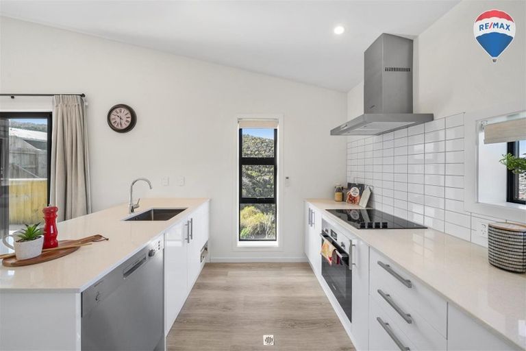 Photo of property in 18au7 Cathie Place, Karori, Wellington, 6012