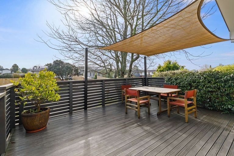 Photo of property in 47 Marvon Downs Avenue, Pakuranga Heights, Auckland, 2010