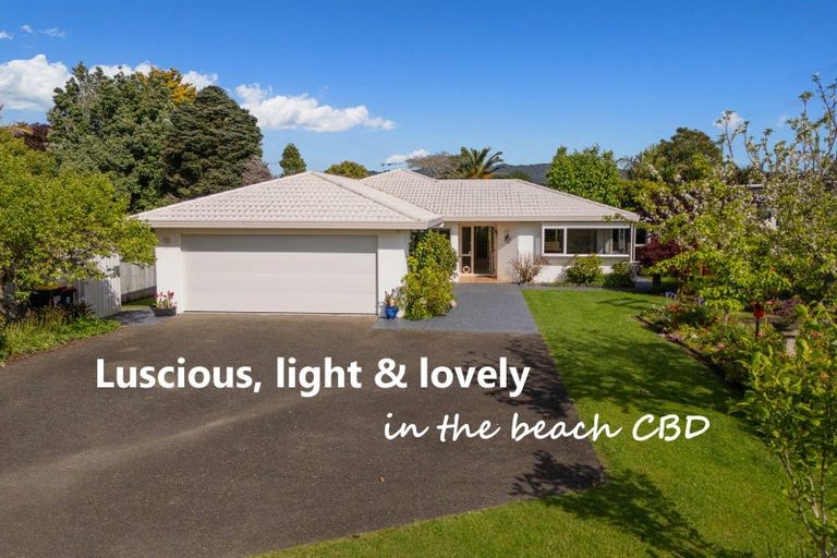 Photo of property in 12 Kenneth Avenue, Whitianga, 3510