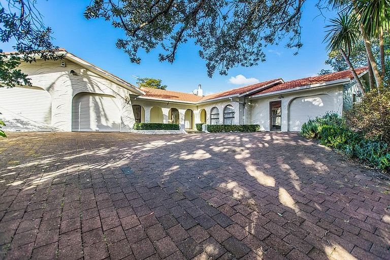 Photo of property in 271 Beach Road, Campbells Bay, Auckland, 0630