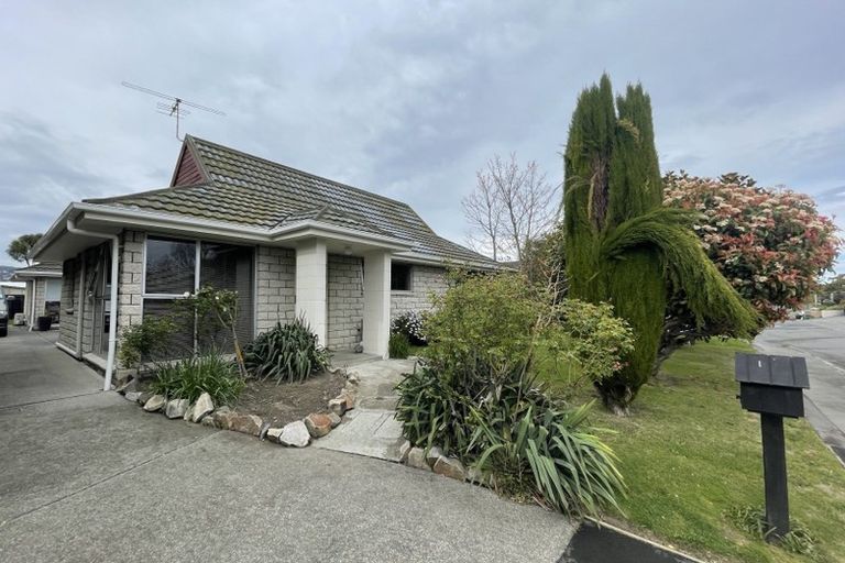Photo of property in 2/10 Urella Place, Spreydon, Christchurch, 8024