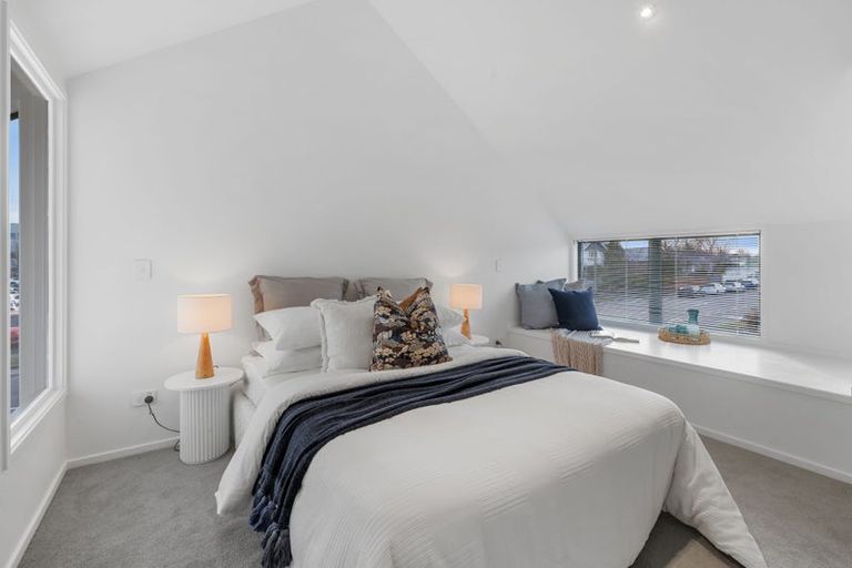 Photo of property in 2/938 Colombo Street, St Albans, Christchurch, 8014