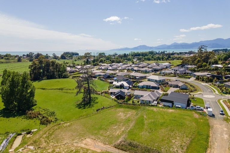 Photo of property in 1 Les Wakefield Road, Mapua, 7005