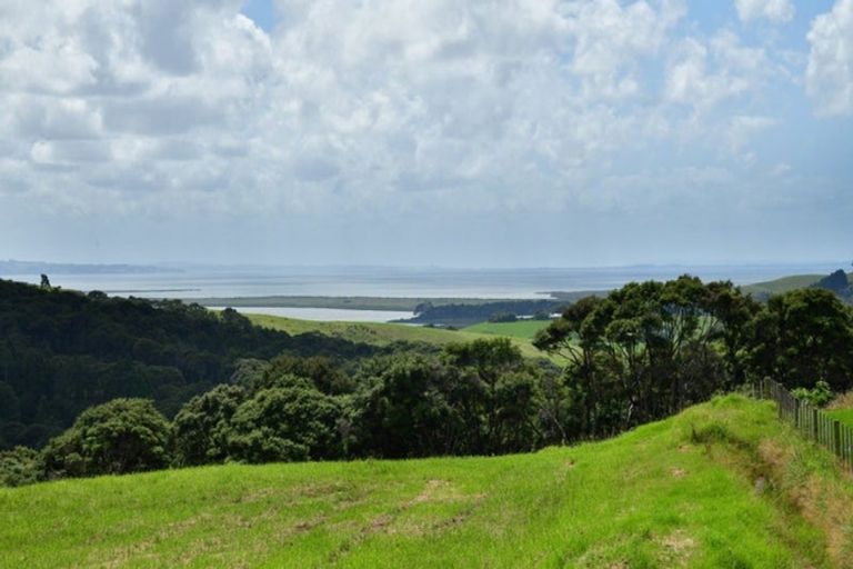 Photo of property in 121 West Road, Kaukapakapa, 0873