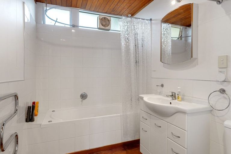 Photo of property in 14 Ewen Street, Takapuna, Auckland, 0622