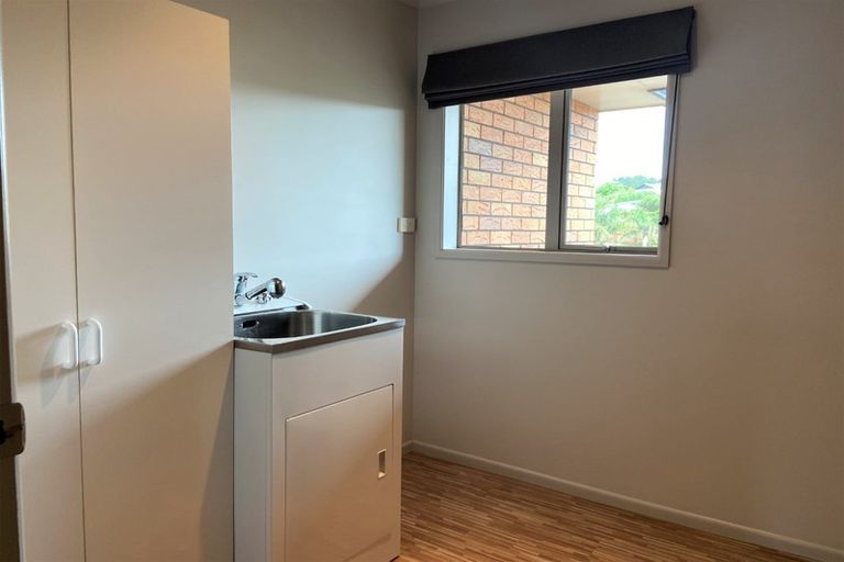 Photo of property in 4 Montrose Place, Highlands Park, New Plymouth, 4312