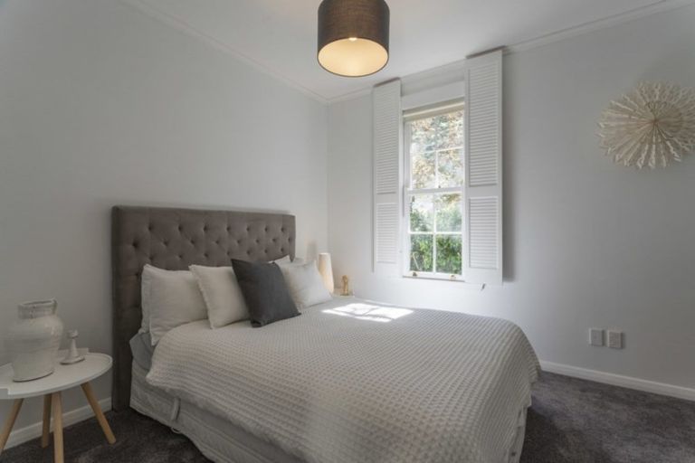 Photo of property in 25 Burnell Avenue, Thorndon, Wellington, 6011