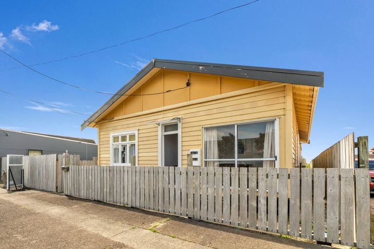 Photo of property in 5 Ruawai Wharf Road, Ruawai, 0530