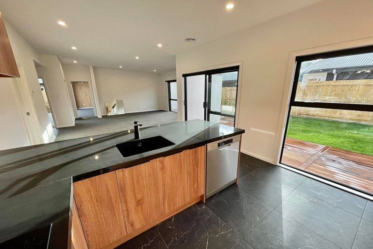 Photo of property in 99b Linton Street, West End, Palmerston North, 4410