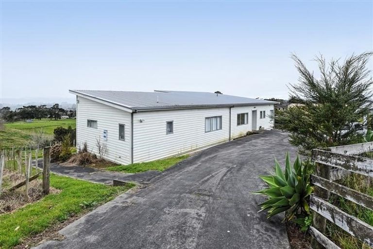 Photo of property in 151 Puke Road, Kumeu, 0891