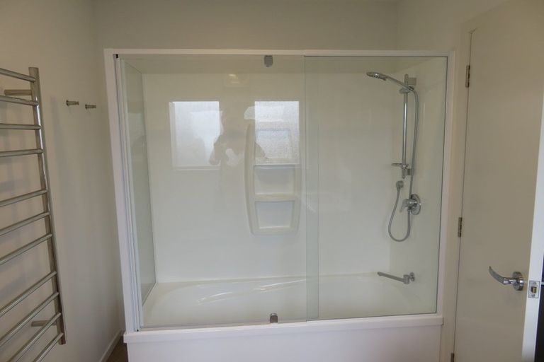 Photo of property in 1/36 Blanes Road, Weymouth, Auckland, 2103