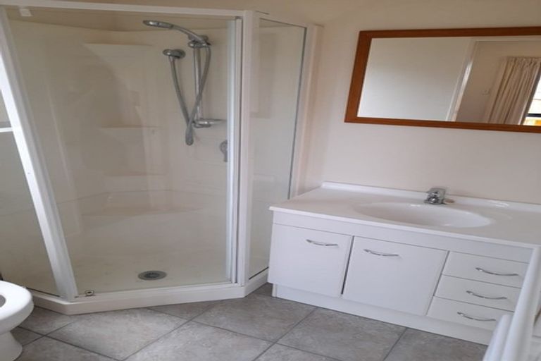 Photo of property in 21 Avonlea Lane, Pukekohe, 2120