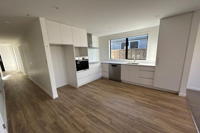 Photo of property in 6 Tauhinu Place, Papamoa, 3118