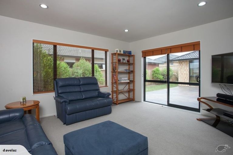 Photo of property in 4 Vosper Close, Leamington, Cambridge, 3432